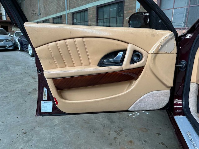 Maserati quattroporte sport gt 400pk 2006 youngtimer - afbeelding 30 van  43