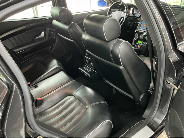 Maserati quattroporte sport gt 4.2 v8 – 2007 | italiaanse luxe & 400 pk |btw auto - afbeelding 16 van  33