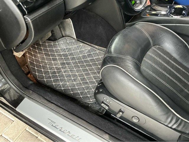 Maserati quattroporte sport gt 4.2 v8 – 2007 | italiaanse luxe & 400 pk |btw auto - afbeelding 25 van  33