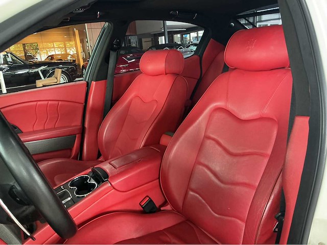 Maserati quattroporte sport gts | 4.7 v8 | 2010 | youngtimer | 440 pk | sport gt s | carbon | btw auto - afbeelding 13 van  35