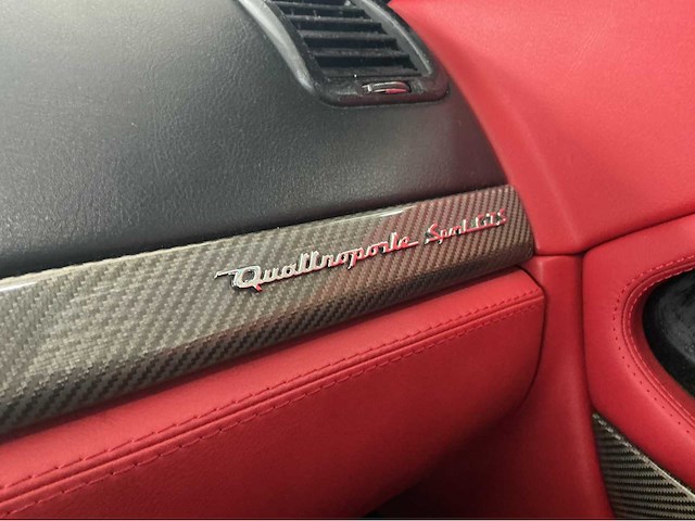 Maserati quattroporte sport gts | 4.7 v8 | 2010 | youngtimer | 440 pk | sport gt s | carbon | btw auto - afbeelding 21 van  35