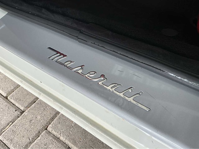 Maserati quattroporte sport gts | 4.7 v8 | 2010 | youngtimer | 440 pk | sport gt s | carbon | btw auto - afbeelding 22 van  35