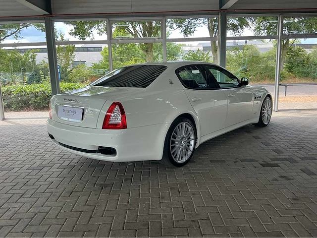 Maserati quattroporte sport gts | 4.7 v8 | 2010 | youngtimer | 440 pk | sport gt s | carbon | btw auto - afbeelding 32 van  34
