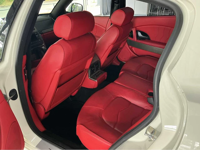 Maserati quattroporte sport gts | 4.7 v8 | 2010 | youngtimer | 440 pk | sport gt s | carbon | btw auto - afbeelding 14 van  34