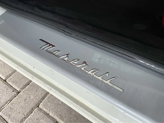 Maserati quattroporte sport gts | 4.7 v8 | 2010 | youngtimer | 440 pk | sport gt s | carbon | btw auto - afbeelding 21 van  34