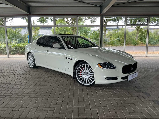 Maserati quattroporte sport gts | 4.7 v8 | 2010 | youngtimer | 440 pk | sport gt s | carbon | btw auto - afbeelding 23 van  34