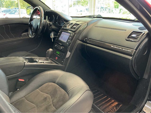 Maserati quattroporte sport gts | 4.7 v8 | 2011 | youngtimer | 440 pk | sport gt s | | btw auto - afbeelding 13 van  33