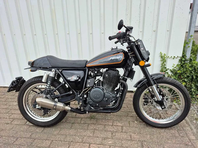 Mash dirt track 650 motorfiets - afbeelding 3 van  6