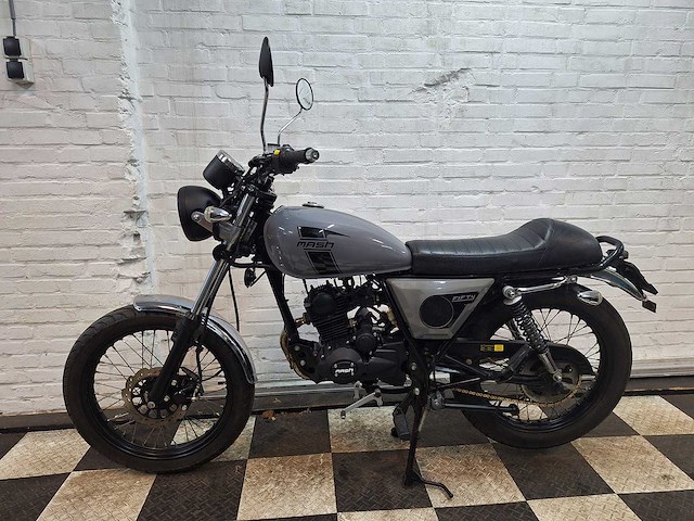 Mash fifty 45 km bromscooter 4takt - afbeelding 1 van  7