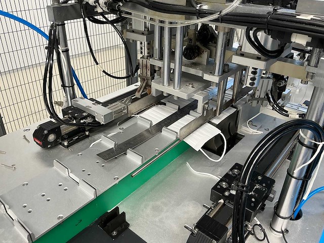 Mask machine - 2020 - mm-a-k-1003 - mondkapjes productielijn - afbeelding 16 van  27