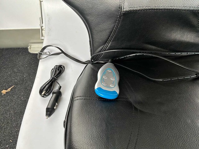 Massage cushion massagestoel rug/zit kussen afstandsbediening 12volt/220volt - afbeelding 6 van  7