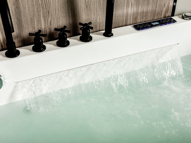 Massagebad vonato, nevira, hoogglans wit - afbeelding 7 van  8