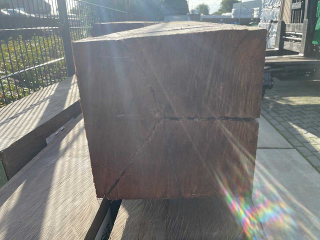 Massaranduba constructiebalk fijnbezaagd 8500x250x250mm - afbeelding 3 van  3