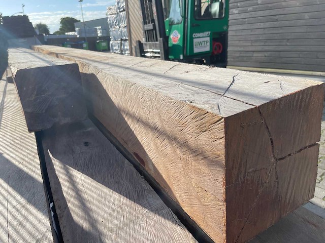 Massaranduba constructiebalk fijnbezaagd 8500x250x250mm - afbeelding 2 van  3