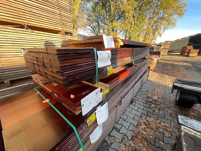 Massaranduba damwand-/ paardenbox profiel 3000x145x28mm (49x) - afbeelding 4 van  4