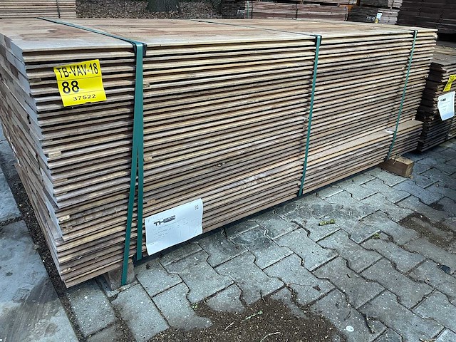 Massaranduba damwand-/ paardenboxprofiel 2000x145x28mm (133x) - afbeelding 4 van  4