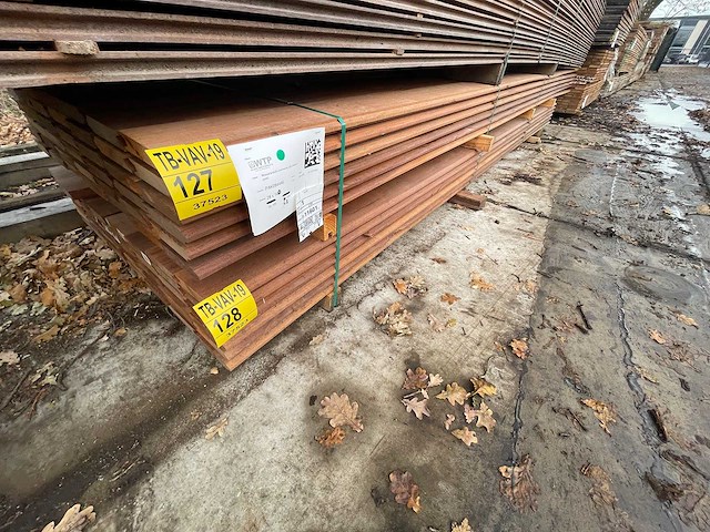 Massaranduba damwand-/ paardenboxprofiel 5000x140x28mm (42x) - afbeelding 4 van  4