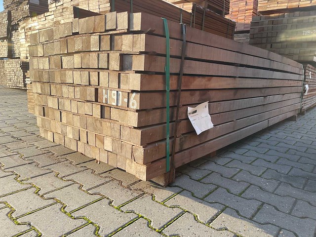 Massaranduba palen fijnbezaagd 2750x60x60mm (62x) - afbeelding 3 van  4