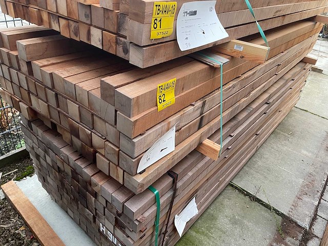 Massaranduba palen fijnbezaagd 3050x70x70mm (56x) - afbeelding 4 van  4