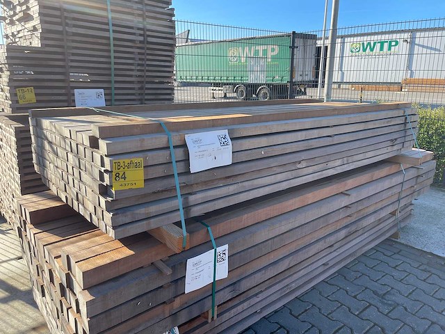 Massaranduba regels fijnbezaagd 2500x60x40mm (105x) - afbeelding 4 van  4