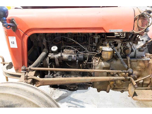Massey ferguson - - vintage tractor - afbeelding 4 van  9