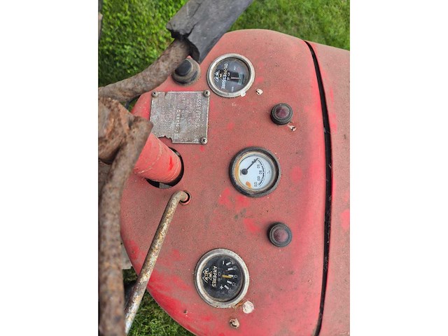 Massey ferguson - 1963 - 25 - oldtimer tractor - afbeelding 3 van  11