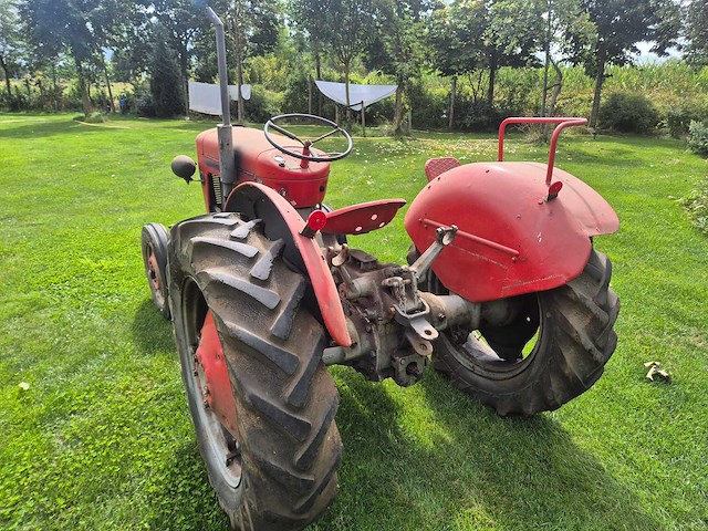 Massey ferguson - 1963 - 25 - oldtimer tractor - afbeelding 7 van  11