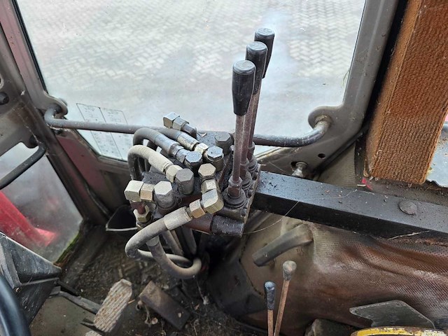 Massey ferguson - 2000 - mf690-4wd - tractor - afbeelding 13 van  20