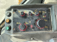 Massey-ferguson - 3050 - tweewielaangedreven landbouwtractor - afbeelding 2 van  9