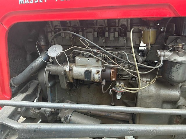 Massey ferguson - 35 - tweewielaangedreven landbouwtractor - afbeelding 20 van  34