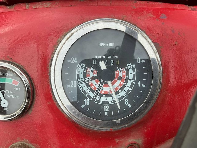 Massey ferguson - 35 - tweewielaangedreven landbouwtractor - afbeelding 24 van  34