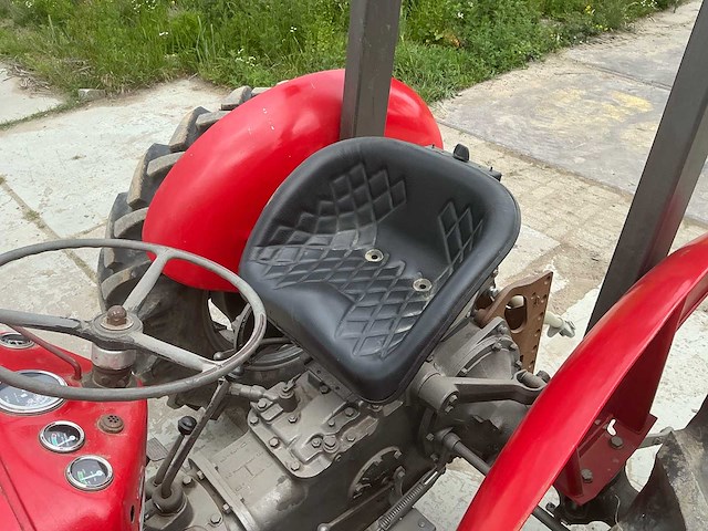 Massey ferguson - 35 - tweewielaangedreven landbouwtractor - afbeelding 17 van  34