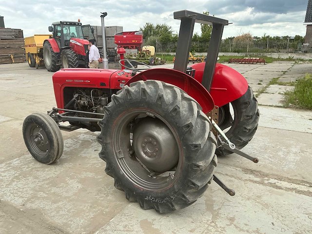 Massey ferguson - 35 - tweewielaangedreven landbouwtractor - afbeelding 33 van  34