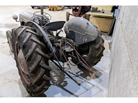 Massey ferguson - tef 20 - vintage tractor - afbeelding 9 van  11