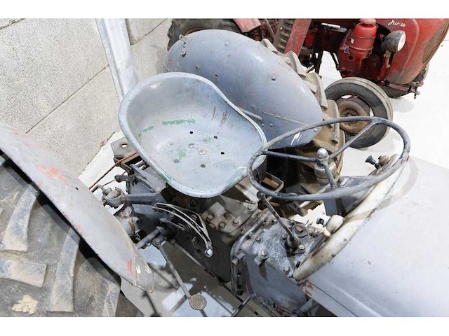 Massey ferguson - tef 20 - vintage tractor - afbeelding 11 van  11