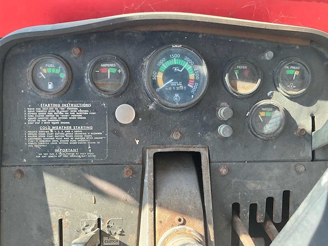 Massey ferguson 1155 oldtimer tractor - afbeelding 14 van  29