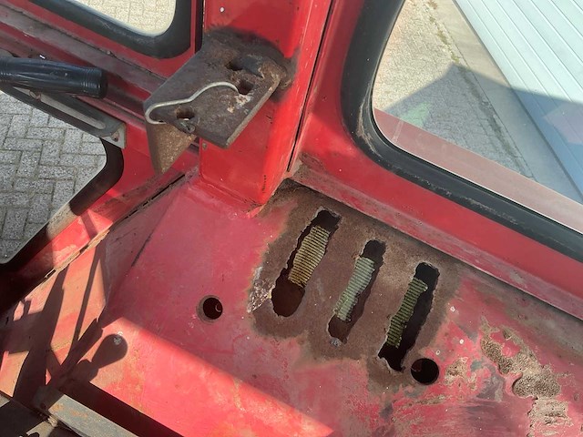 Massey ferguson 1155 oldtimer tractor - afbeelding 18 van  29
