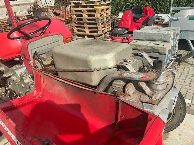 Massey ferguson 130 tweewielaangedreven landbouwtractor - afbeelding 4 van  31