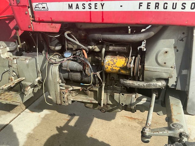 Massey ferguson 130 tweewielaangedreven landbouwtractor - afbeelding 5 van  31