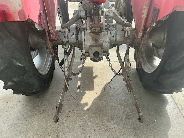Massey ferguson 130 tweewielaangedreven landbouwtractor - afbeelding 11 van  31