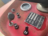 Massey ferguson 130 tweewielaangedreven landbouwtractor - afbeelding 18 van  31