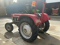 Massey ferguson 130 tweewielaangedreven landbouwtractor - afbeelding 23 van  31