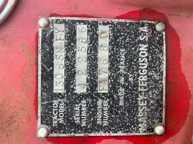 Massey ferguson 130 tweewielaangedreven landbouwtractor - afbeelding 9 van  9