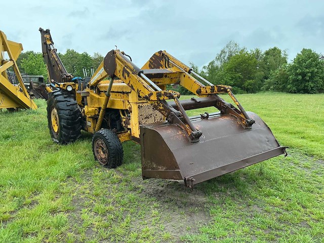 Massey ferguson 203 backhoe tractor - afbeelding 3 van  10