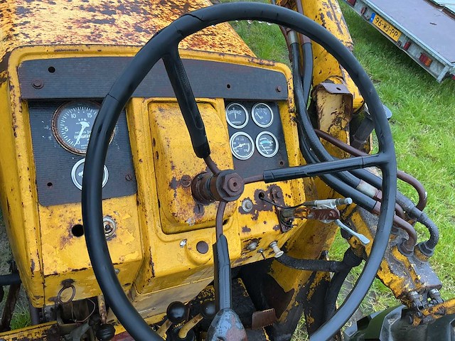 Massey ferguson 203 backhoe tractor - afbeelding 8 van  10