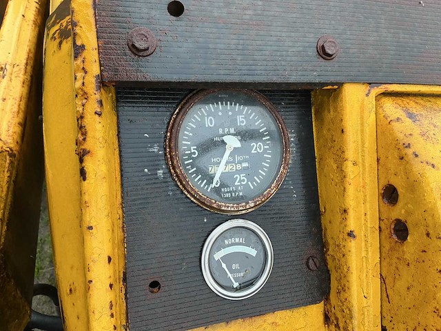 Massey ferguson 203 backhoe tractor - afbeelding 9 van  10