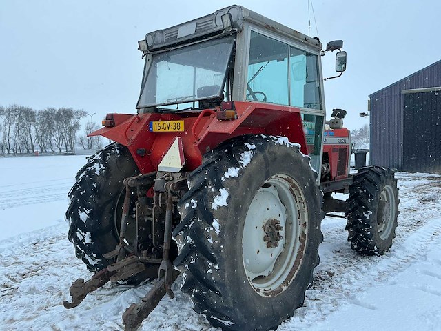 Massey ferguson 2620 vierwielaangedreven landbouwtractor - afbeelding 2 van  29