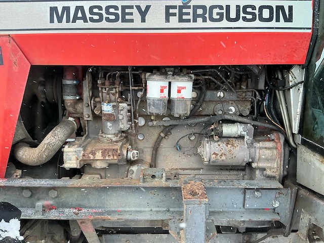 Massey ferguson 2620 vierwielaangedreven landbouwtractor - afbeelding 14 van  29