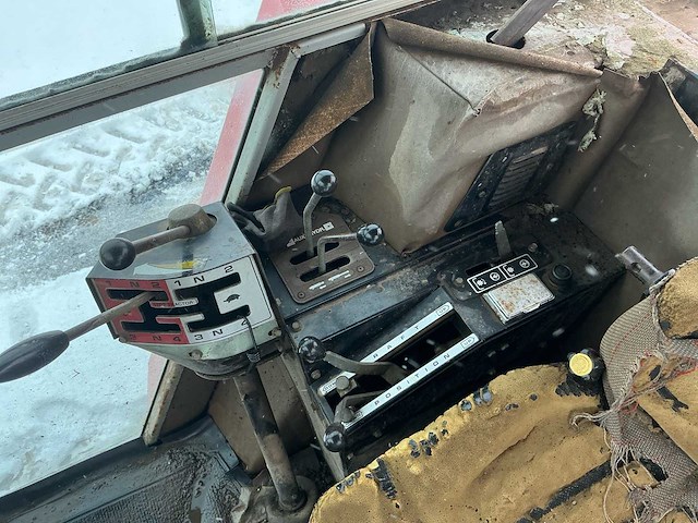 Massey ferguson 2620 vierwielaangedreven landbouwtractor - afbeelding 16 van  29