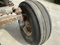 Massey-ferguson 3050 tweewielaangedreven landbouwtractor - afbeelding 2 van  7